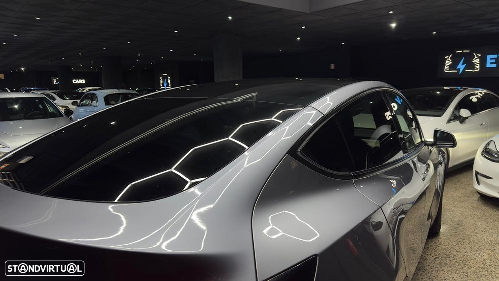Tesla Model Y Long Range Tração Integral - 14