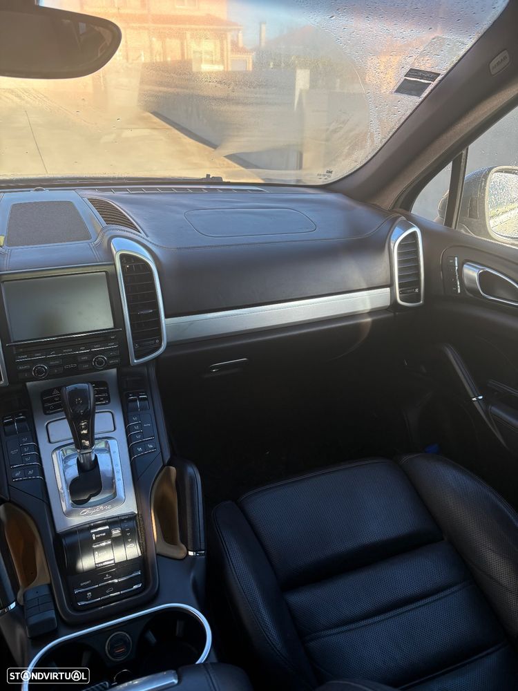 Porsche Cayenne S - 21