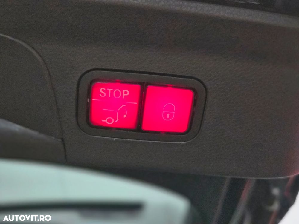 Mercedes-Benz GLC Coupe 250 d 4Matic 9G-TRONIC AMG Line - 34