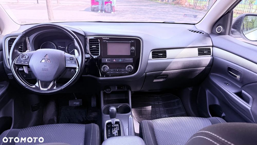 Mitsubishi Outlander 2.0 Intense + 4WD CVT - 20