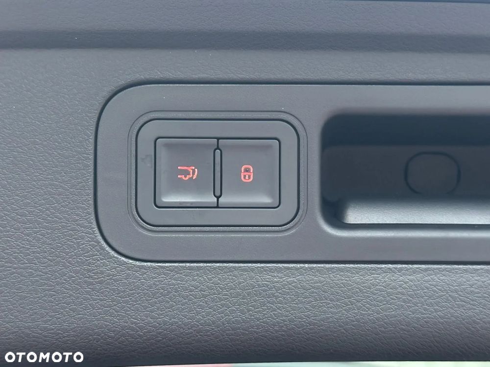 BYD Tang Flagship - 28