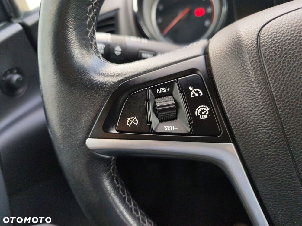 Opel Astra - 18