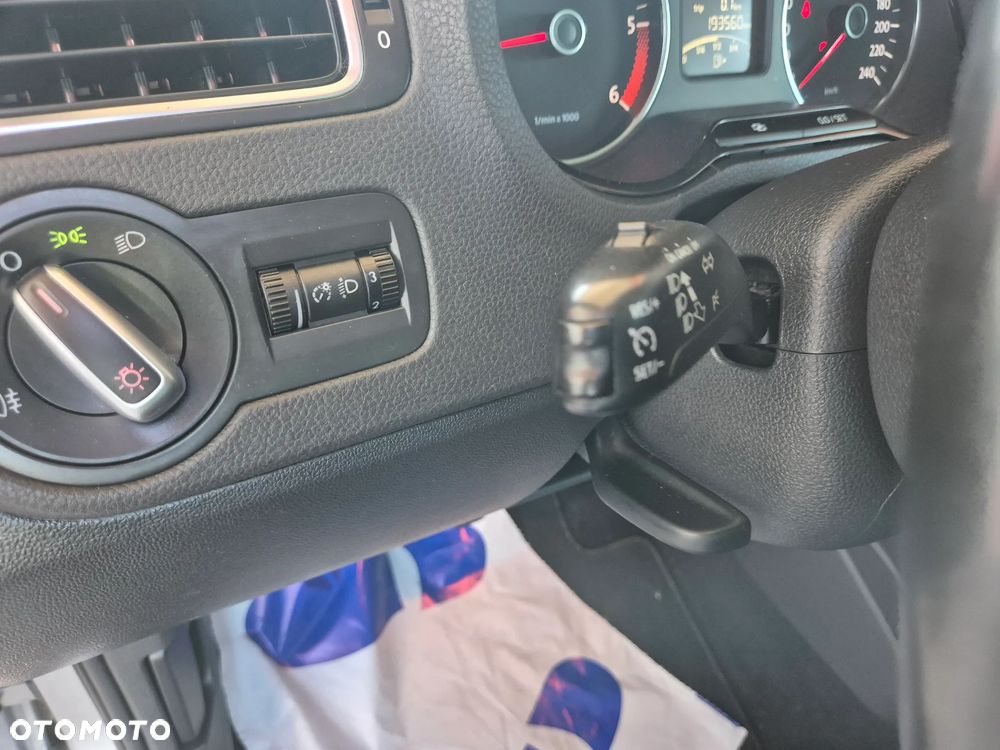 Volkswagen Polo 1.6 TDI Life - 36