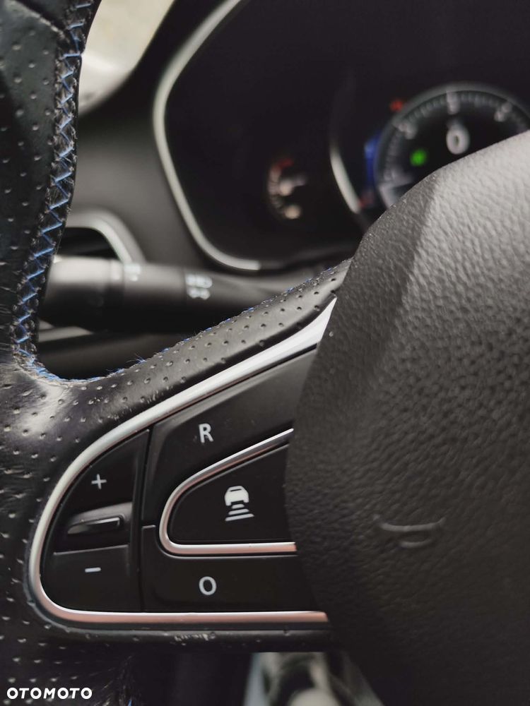 Renault Megane ENERGY dCi 130 GT LINE - 33