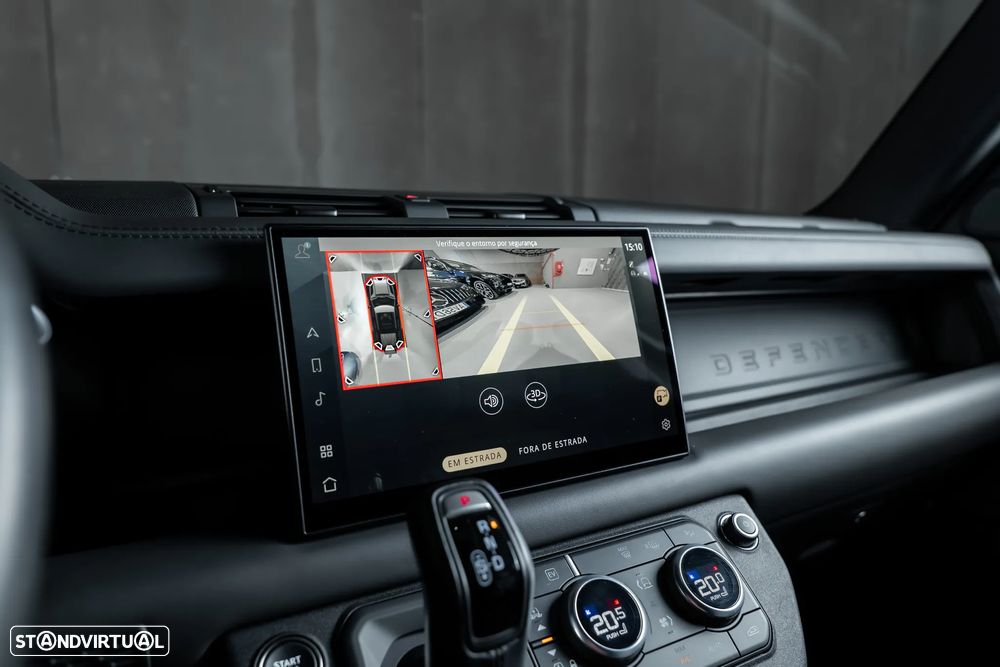 Land Rover Defender 2.0 P400e 110 AWD X-Dynamic HSE - 18