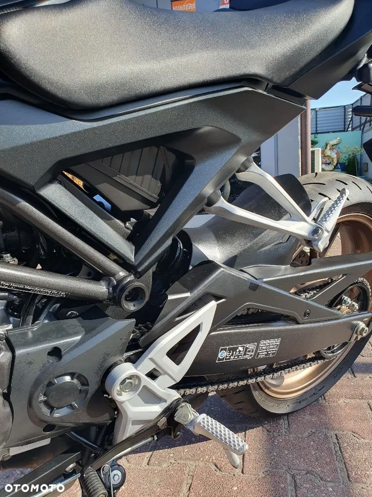 Honda CB - 9