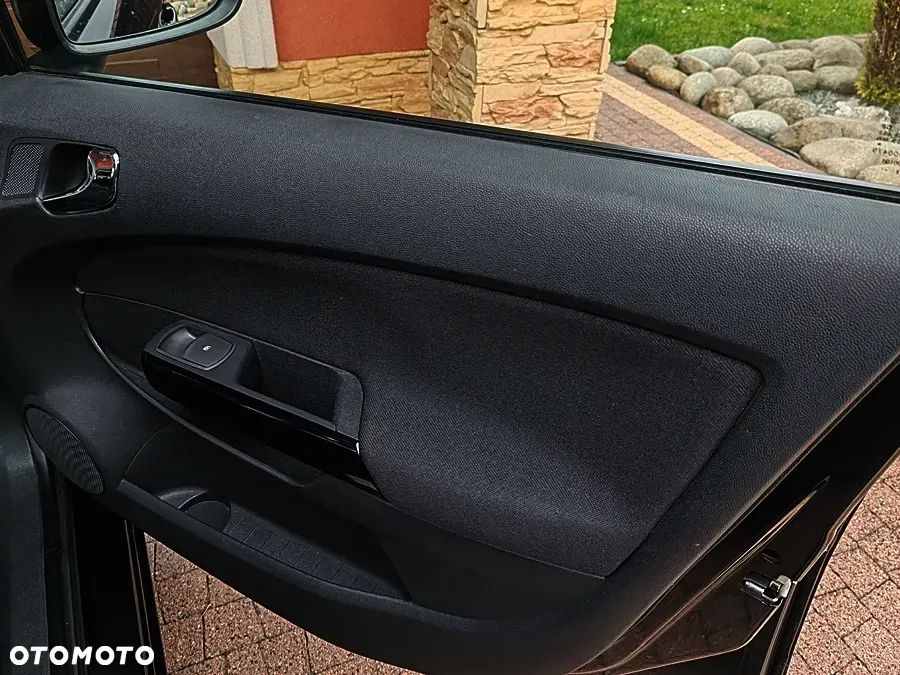 Opel Corsa 1.4 16V Navi - 30