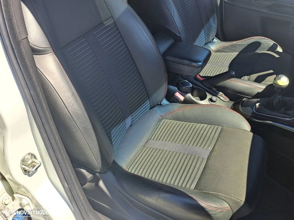 Alfa Romeo Giulietta 1.6 JTDM Distinctive - 21