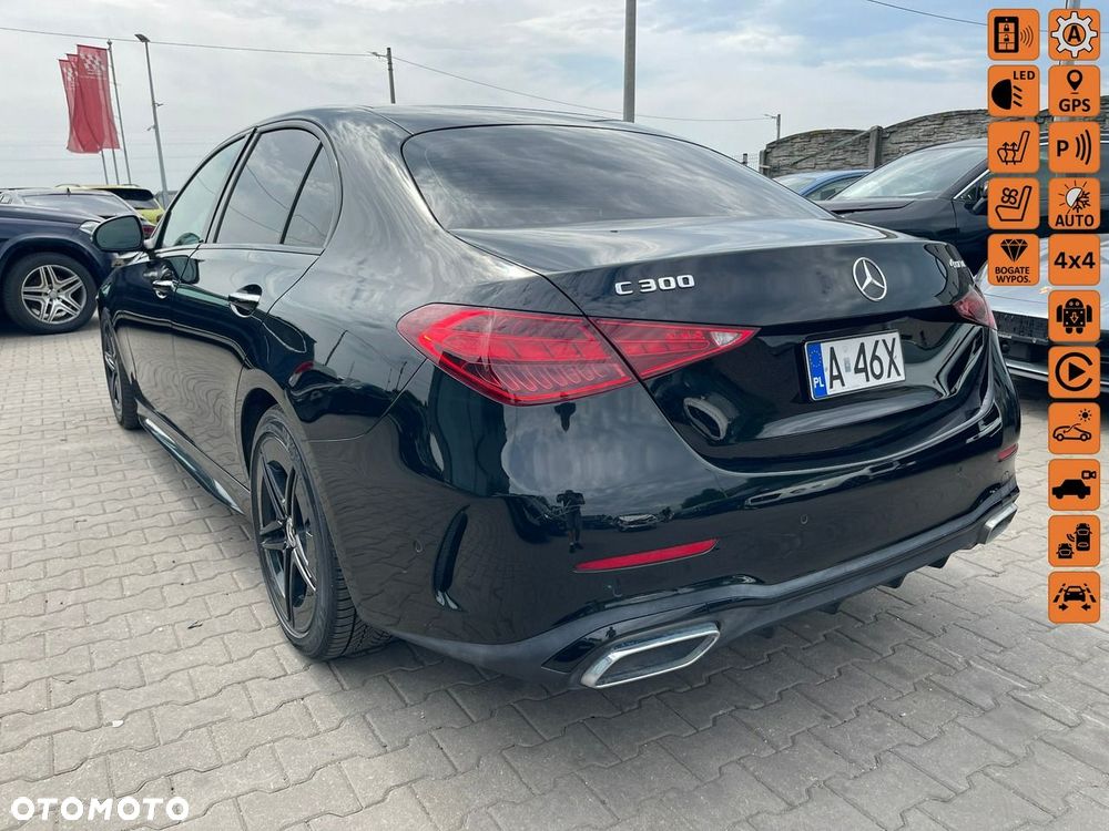 Mercedes-Benz Klasa C 300 4Matic 9G-TRONIC AMG Line - 1