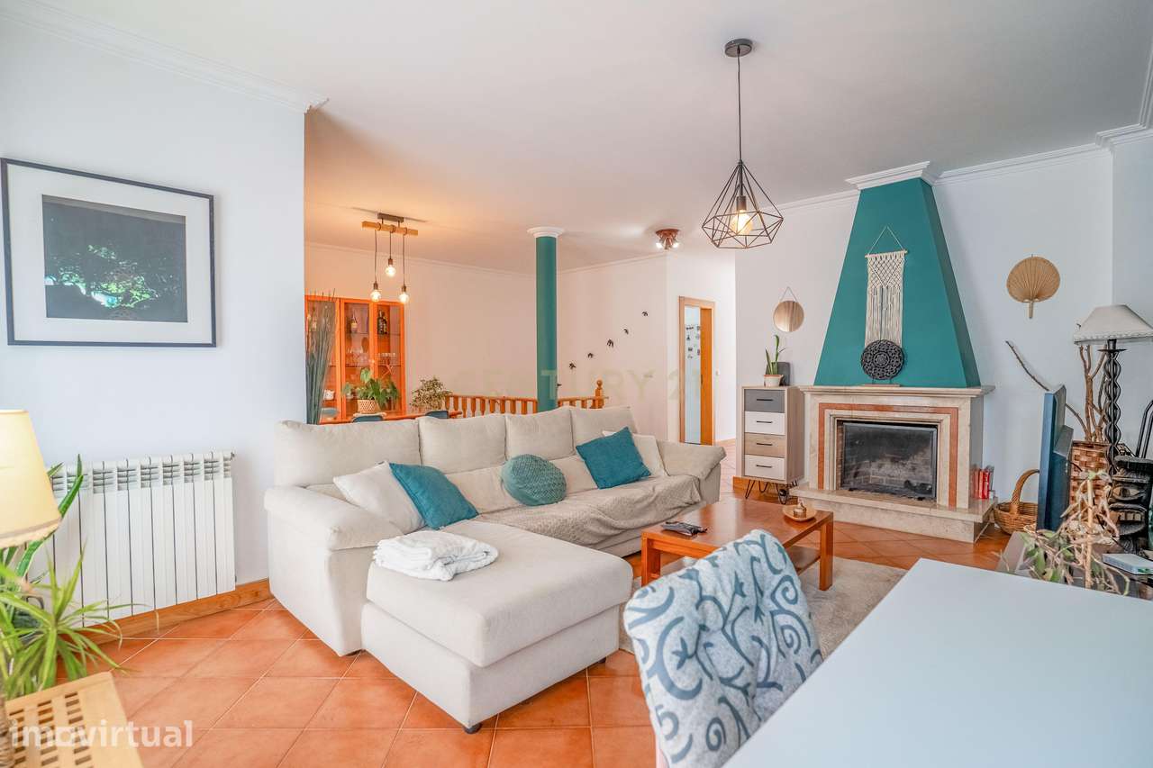 Apartamento T3+1 Duplex| 2 minutos do Centro de Caldas da Rainha - Grande imagem: 3/35