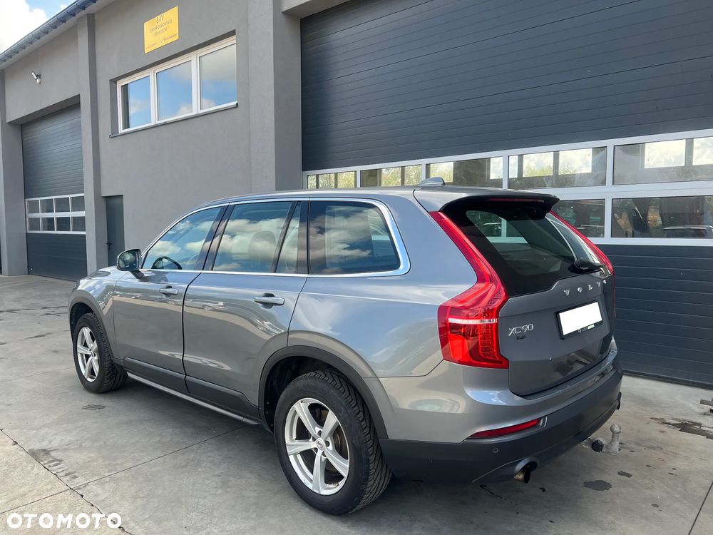 Volvo XC 90 - 3