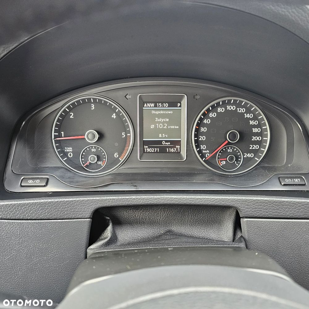 Volkswagen Multivan - 26