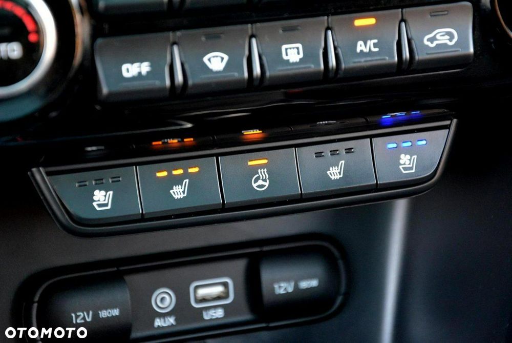 Kia Sportage 2,0 CRDI AWD Platinum - 33