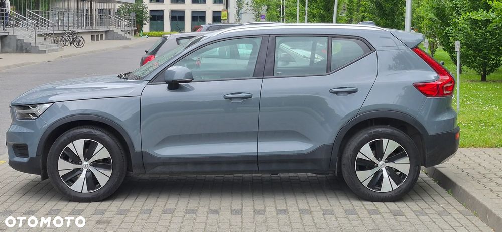 Volvo XC 40 T3 Momentum Pro - 1