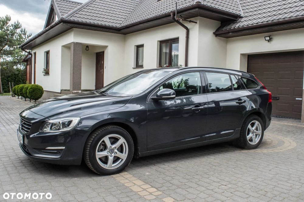 Volvo V60 D4 Business Edition - 4