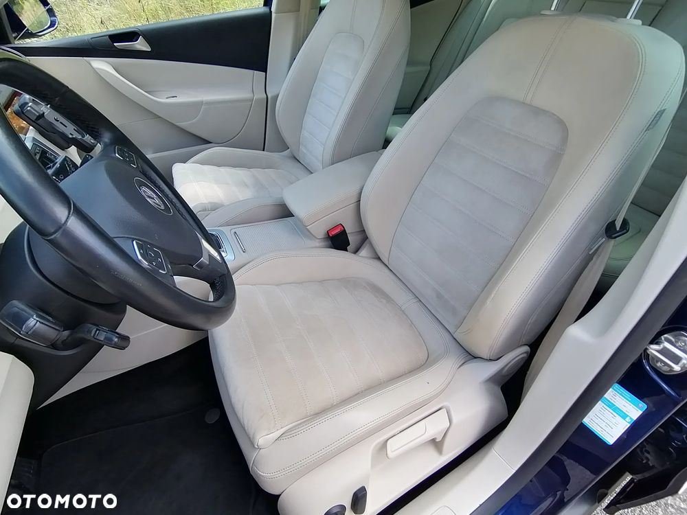 Volkswagen Passat Variant 2.0 TDI DPF DSG Highline - 18