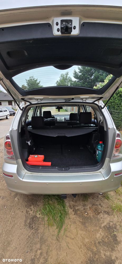 Toyota Corolla Verso - 23