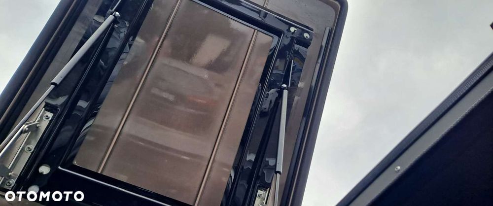 Volkswagen Touran - 37