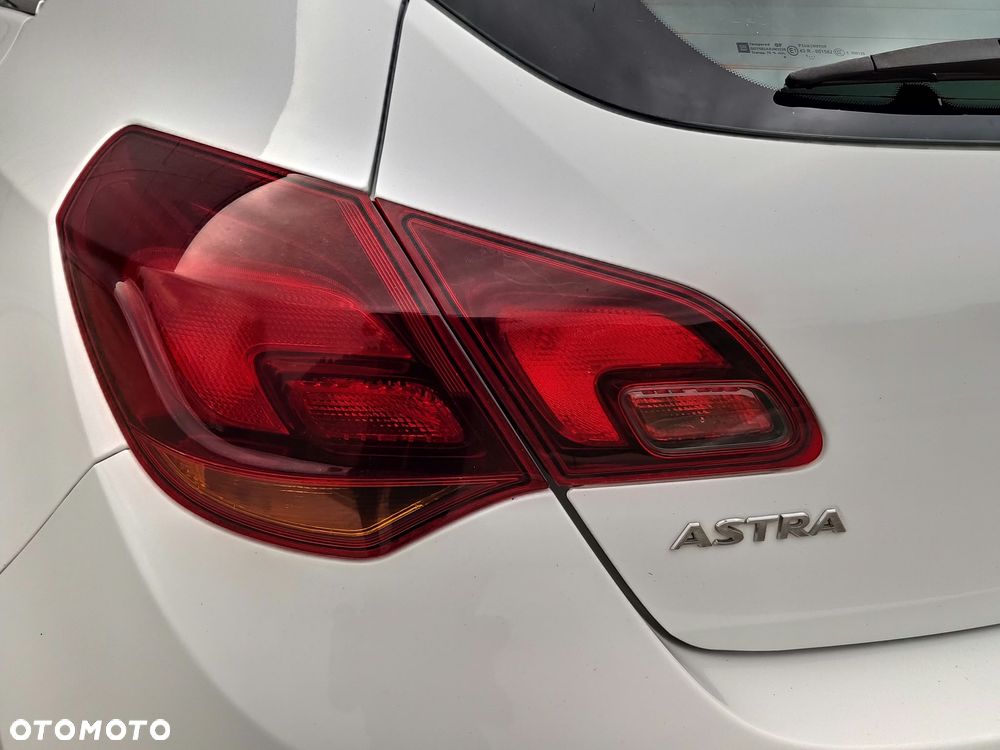 Opel Astra 1.4 Turbo Cosmo - 31