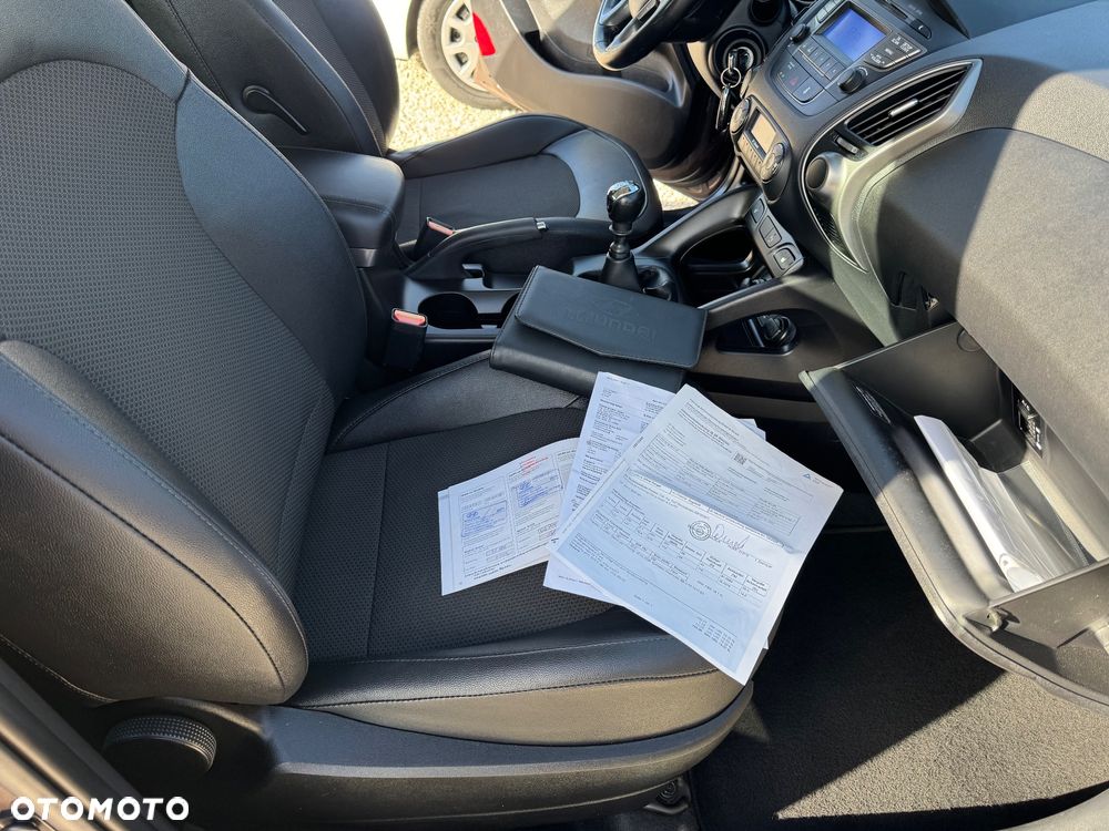 Hyundai ix35 1.6 2WD Fifa World Cup Edition - 39