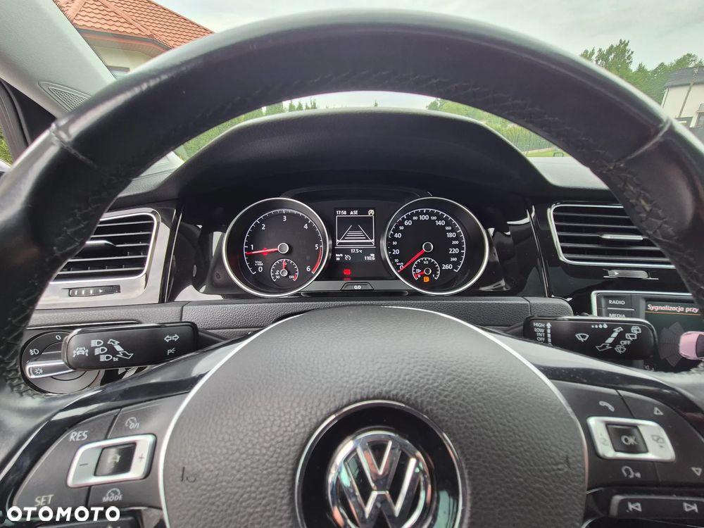 Volkswagen Golf 1.6 TDI BlueMotion Technology Allstar - 32