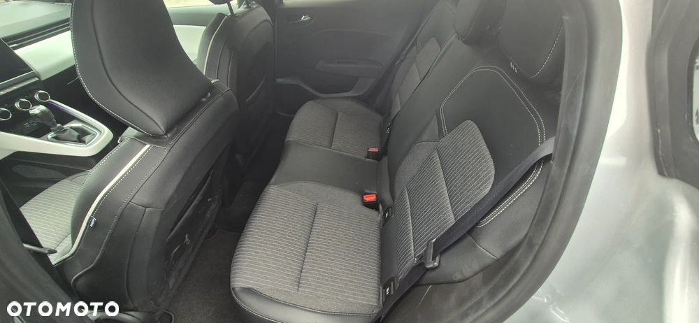 Renault Clio - 14