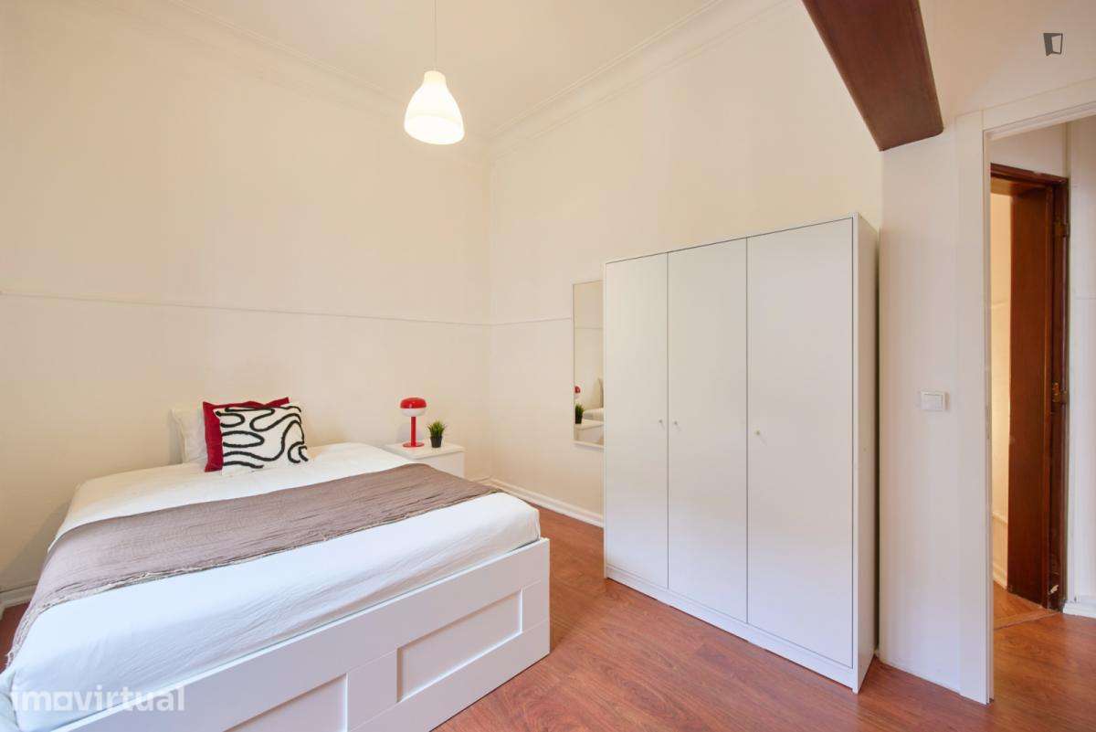 Quarto - localizado em Estrela Lisbon - Grande imagem: 4/41
