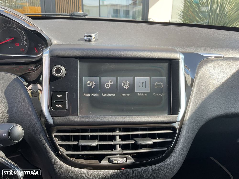Peugeot 208 1.4 HDi Access - 22