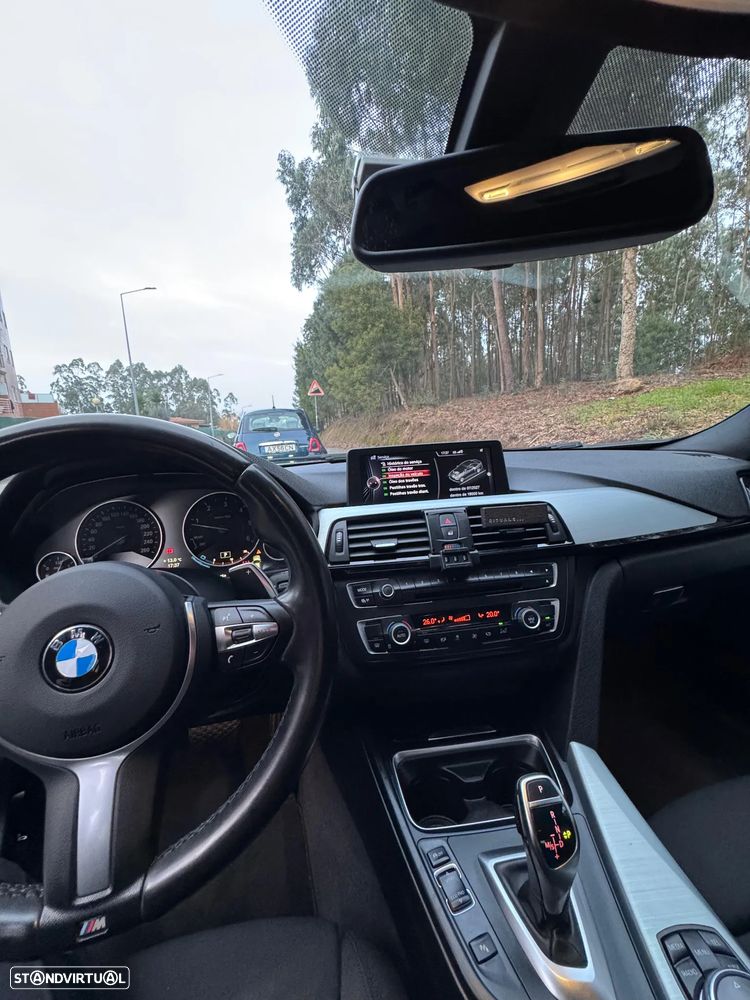 BMW 320 d Auto Line Sport - 12