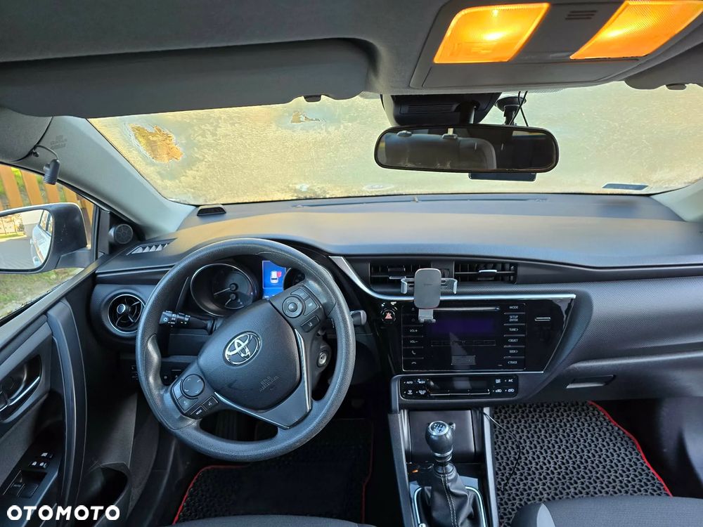 Toyota Auris 1.4 D-4D Active - 7