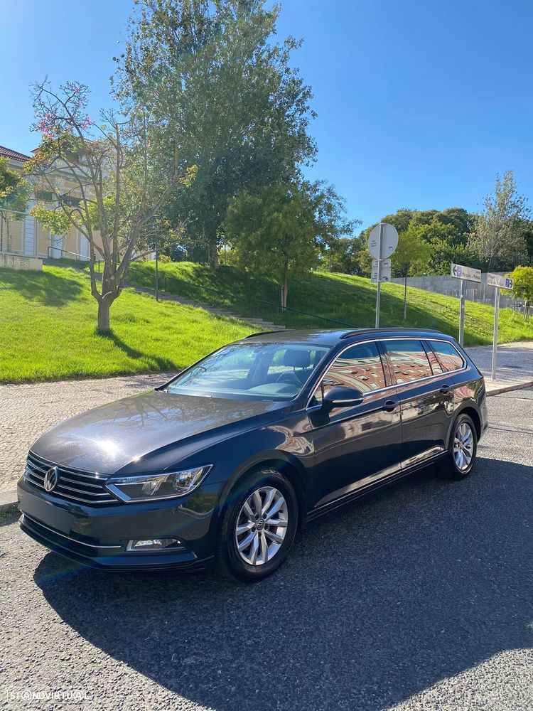 VW Passat Variant 2.0 TDi Confortline - 27