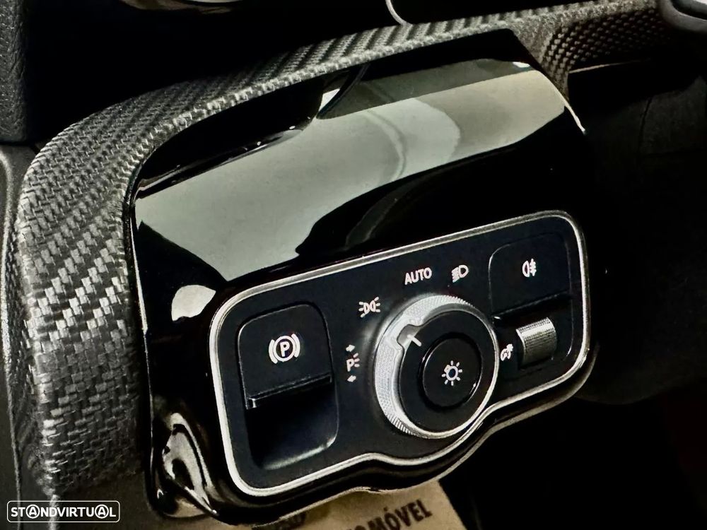 Mercedes-Benz CLA 180 d Shooting Brake Progressive - 39