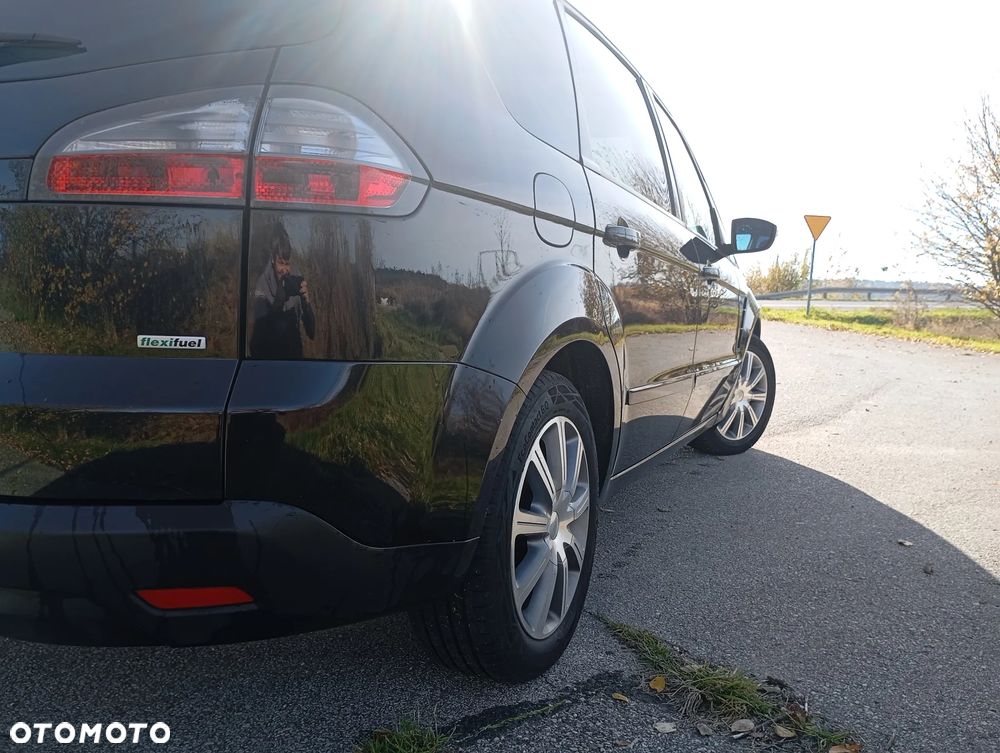 Ford S-Max 2.0 Viva Trend - 32
