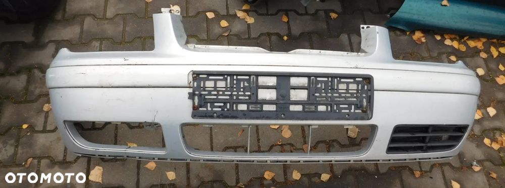 zderzak przód przedni  VW BORA JETTA III - 1