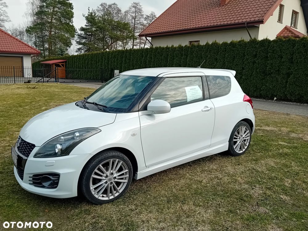 Suzuki Swift 2012 photo 2