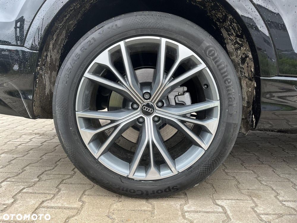 Audi Q8 - 11