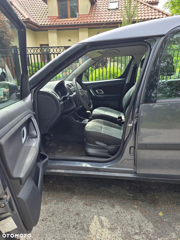 Skoda Roomster 1.9 TDI Comfort - 9