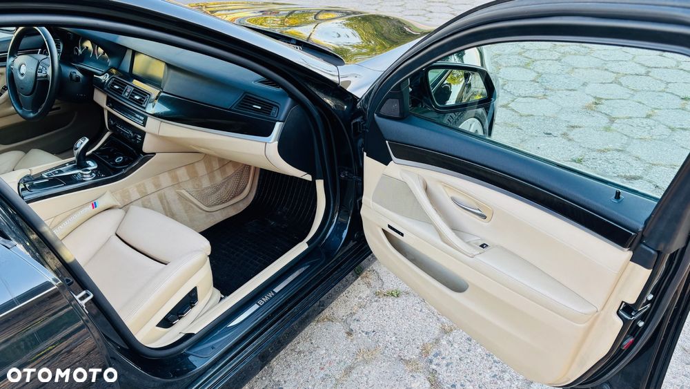 BMW Seria 5 535i xDrive - 18