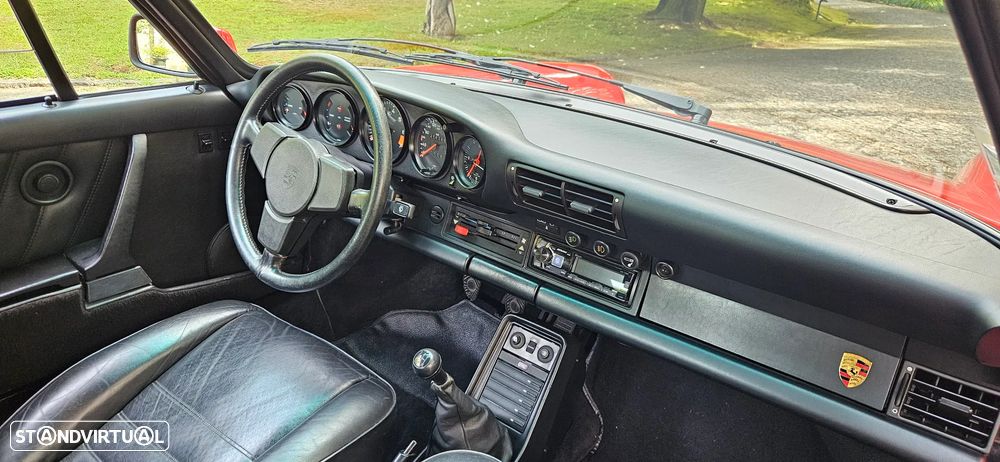 Porsche 911 Série G - 14