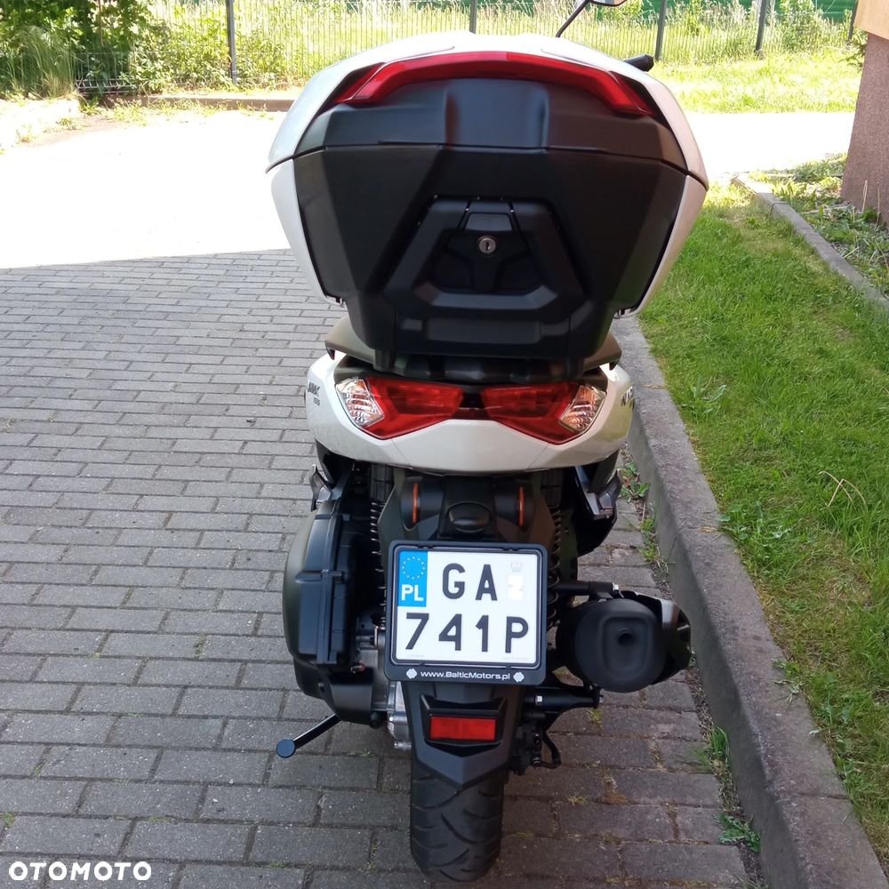 Yamaha NMAX - 4