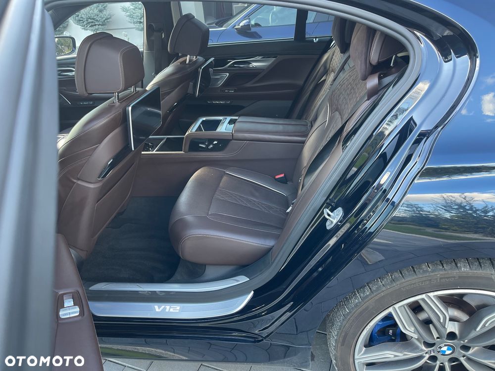 BMW Seria 7 M760Li xDrive - 11