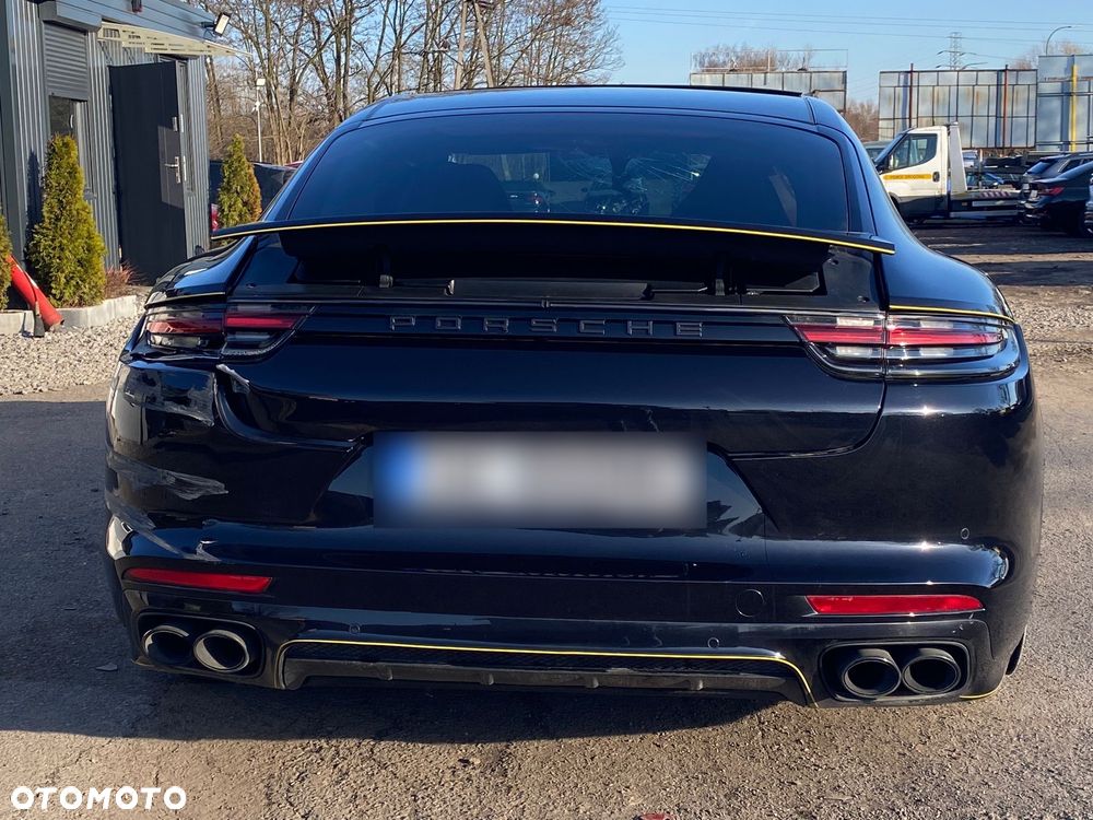 Porsche Panamera - 14