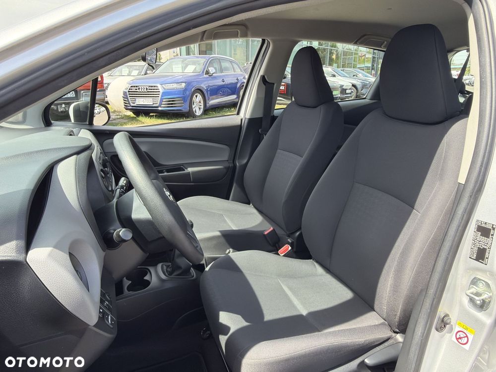 Toyota Yaris 1.5 Active - 17