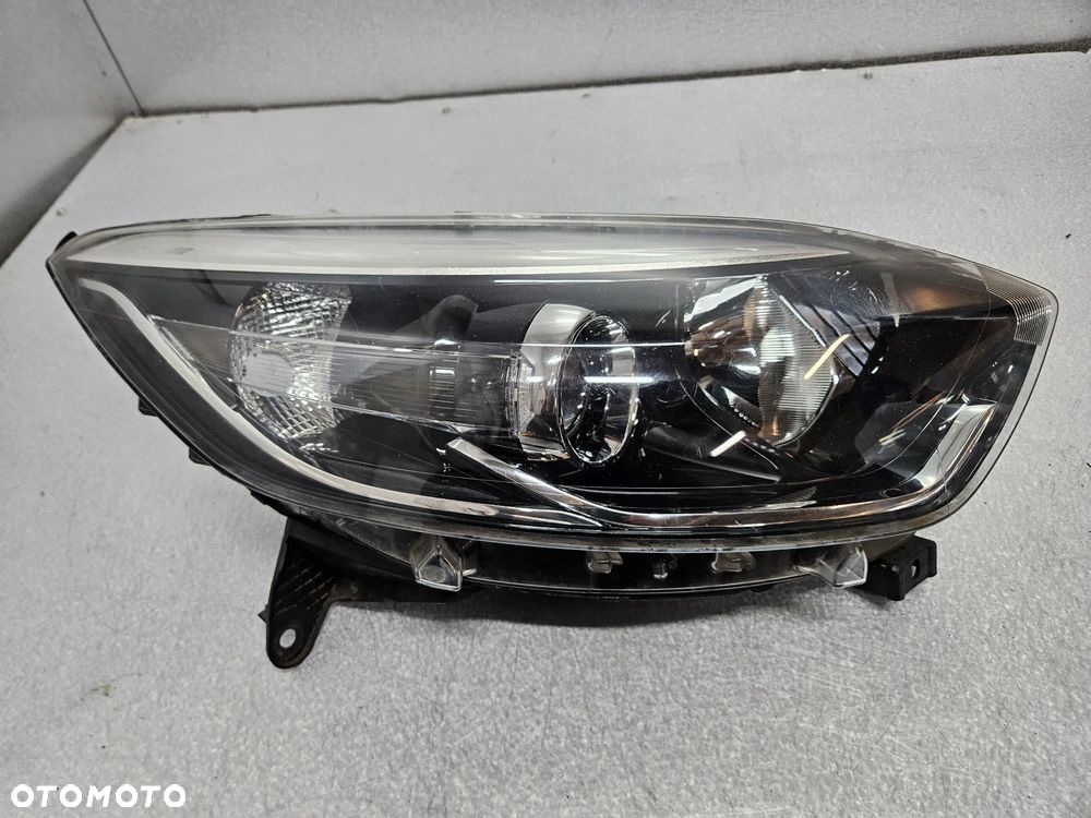 Captur I lampa przód prawa 13-17