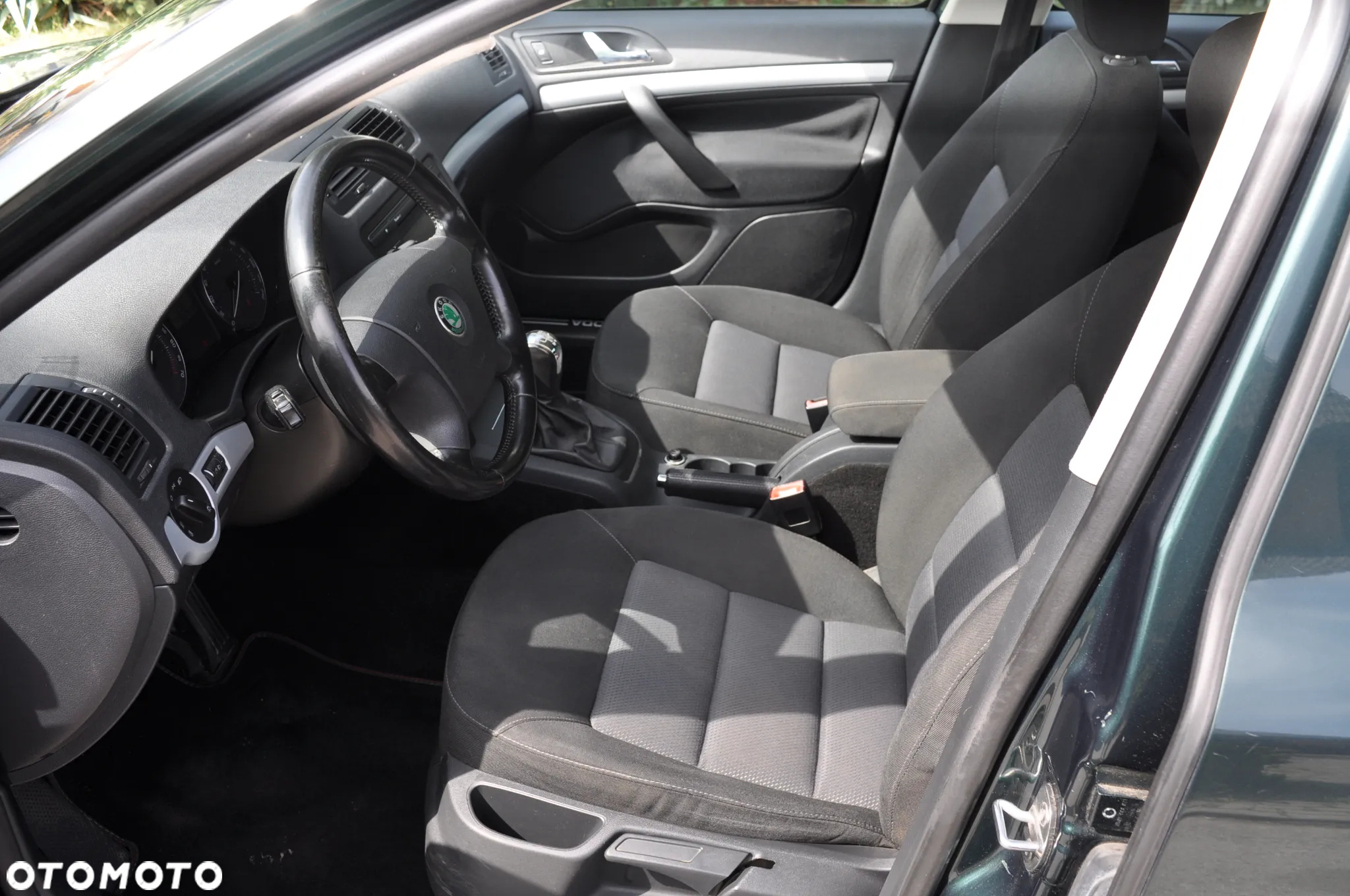 Skoda Octavia 1.6 Elegance - 21