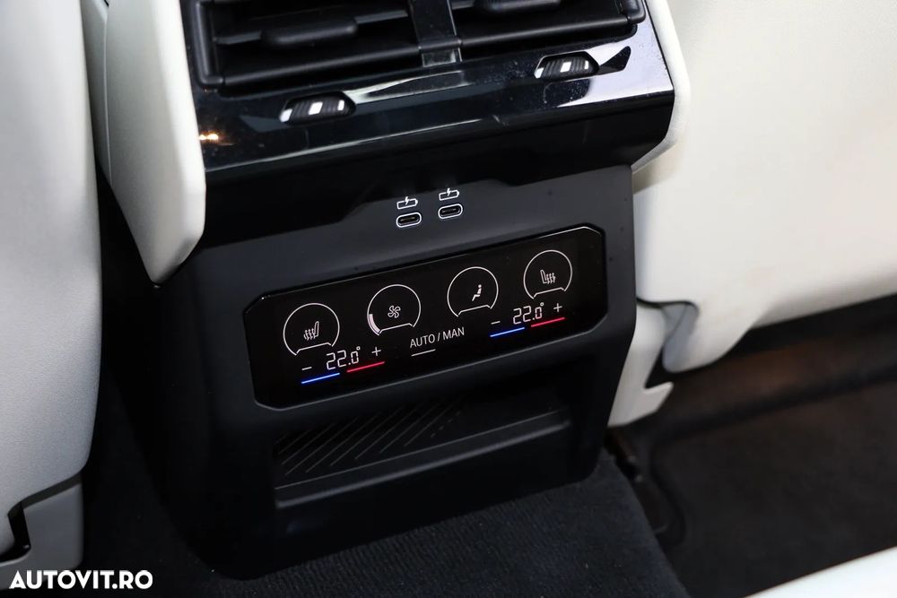 BMW Seria 5 520i AT MHEV - 13