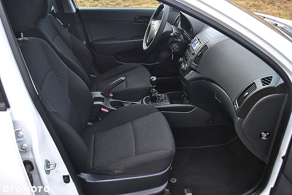 Hyundai i30 1.4 Blue Comfort - 11