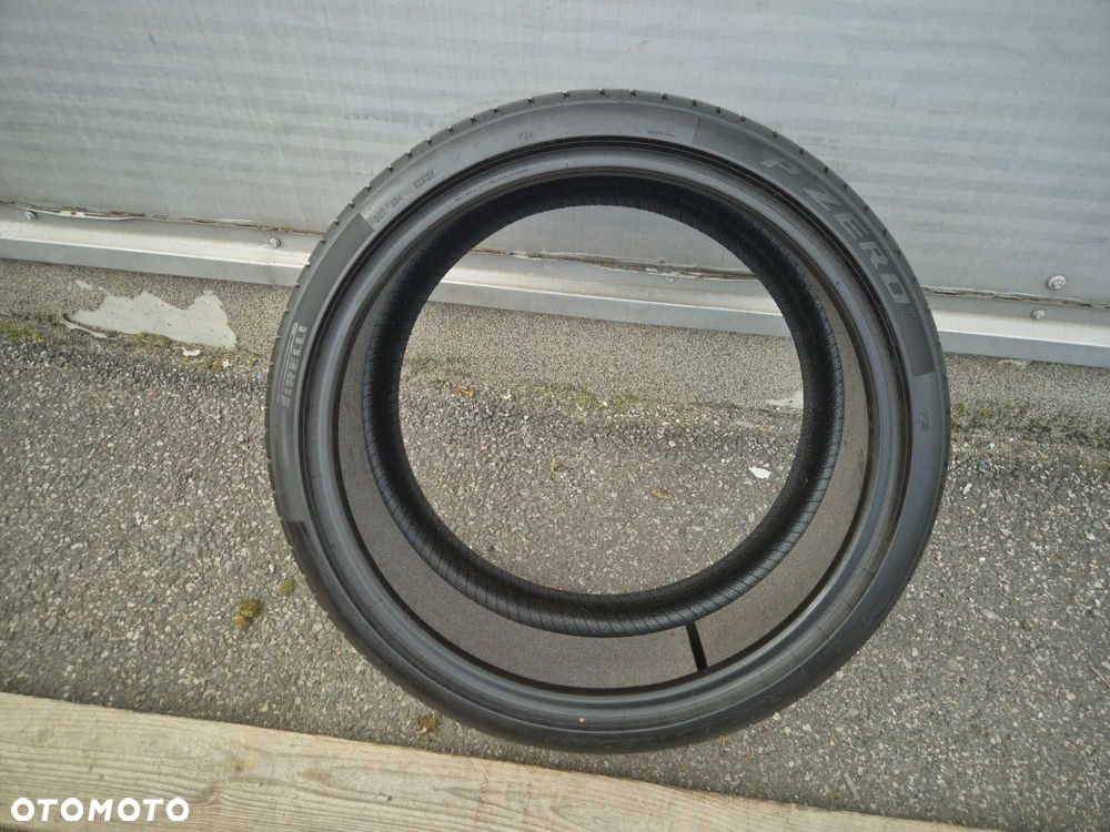 1x OPONA LETNIA  275/30/20 Pirelli P-Zero 2024R XL 97Y PZ4 7,3MM - 4
