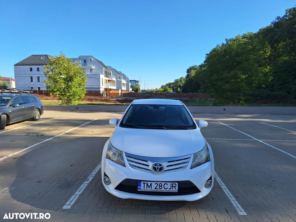 Toyota Avensis 2.0 D-4D Executive - 10