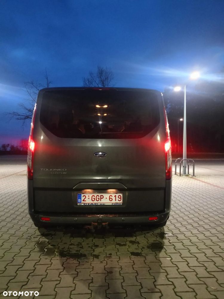 Ford Tourneo Custom - 7